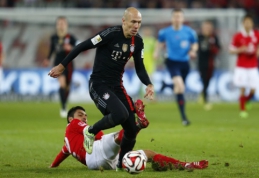A.Robbeno įvatis mačo pabaigoje lėmė "Bayern" pergalę prieš "Mainz" (VIDEO)