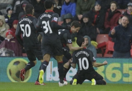 "Liverpool" palaužė "Southampton", "Tottenham" ir "Everton" išplėšė lygiąsias (VIDEO)