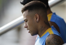 "Barcelona" treneris atsisakė komentuoti Neymaro perėjimo į "Man United" gandus