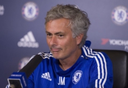 J. Mourinho: sezono startas rodo, kad "Chelsea" laimės treble