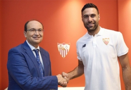 Oficialu: S.Sirigu apsivilko "Sevilla" marškinėlius