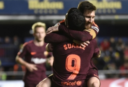 "Barcelona" tik po atkaklios kovos nugalėjo dešimtyje žaidusį "Villarreal" (VIDEO)