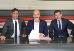 Priešiškai "Milan" fanų sutiktas S. Pioli: "Kritika stumia mane į priekį" 
