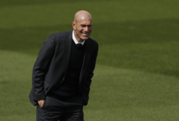 J. Ratcliffe'o užgaida – Z. Zidane'as „Manchester United“ klube