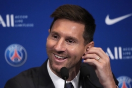 Paryžiuje pristatytas L. Messi – apie tikslus su PSG, žaidimą šalia Neymaro ir „Barcą“