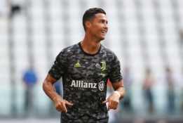 Nepaisant gandų, C. Ronaldo turėtų likti „Juventus“ klube