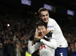 Užtikrintai žaidęs „Tottenham“ iškovojo antrąją pergalę iš eilės