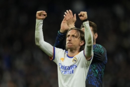 Oficialu: L. Modričius dar bent sezonui lieka Madride