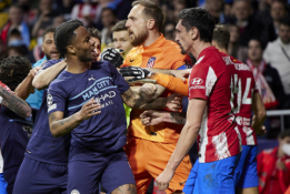 „Atletico“ ir „Man City“ žaidėjai santykius po rungtynių aiškinosi stadiono tunelyje
