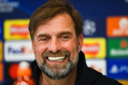 Derybos baigtos: J. Kloppas pratęsė kontraktą su „Liverpool“ iki 2026 metų