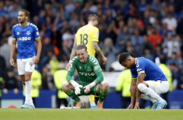 Devyniese likę „Everton“ futbolininkai neatsilaikė prieš „Brentford“ ekipą