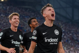 „Napoli“ paklos solidžią sumą už „Eintracht“ daną