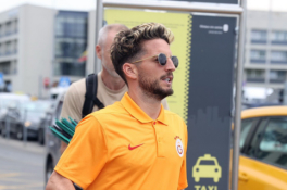 „Galatasaray“ žvaigždynas atvyko į Vilnių ir LFF stadione surengė treniruotę