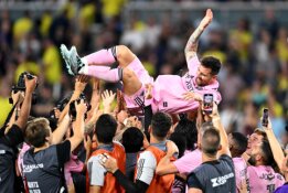 L. Messi parodė „Auksinį kamuolį“ Majamio ekipos fanams