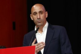 Ispanijos futbolo bendruomenė susivienijo prieš federacijos prezidentą