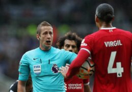 V. van Dijkui – bausmė iš FA