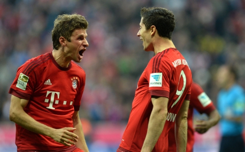 Vokietijos grandų susirėmime - triuškinanti "Bayern" pergalė (FOTO, VIDEO)