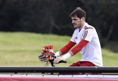 Liepos 25 d. transferai ir gandai: I.Casillasas keliasi į "Premier" lygą?