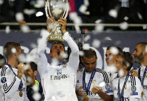 M.Platini norėjo C.Ronaldo apdovanoti antru medaliu (VIDEO)