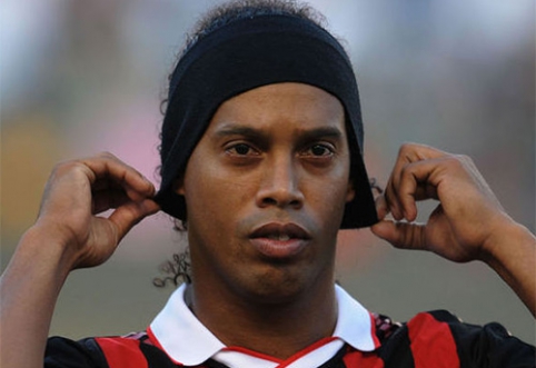 Oficialu: Ronaldinho savo žaidimu džiugins Meksikos futbolo gerbėjus