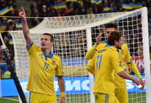 Prie "Euro 2016" priartėjo Ukraina bei Švedija (VIDEO)