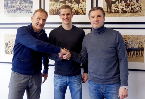 S. Benderis pasirašė naują kontraktą su "Borussia"