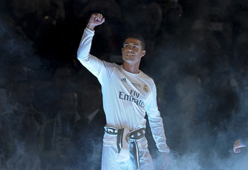 C.Ronaldo atostogos - raumeningų vyrukų būryje (FOTO)