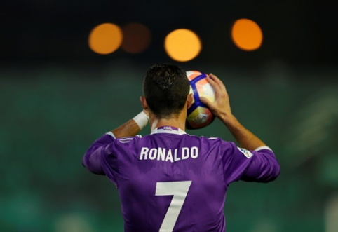 C. Ronaldo atskleidė su kuriuo žaidėju kovoti aikštėje sekėsi sunkiausiai