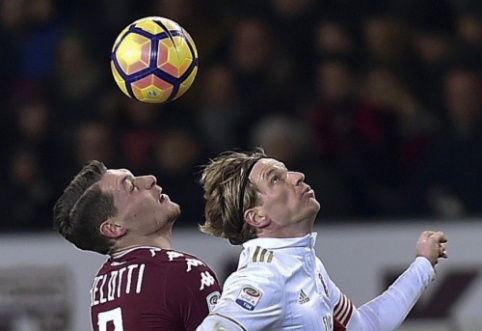 Po dviejų praleistų įvarčių atsitiesęs "Milan" išplėšė lygiąsias prieš "Torino" (VIDEO)
