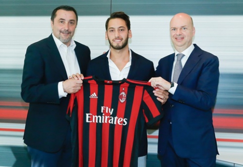 Oficialu: H. Calhanoglu sudarė ketverių metų sutartį su "Milan"