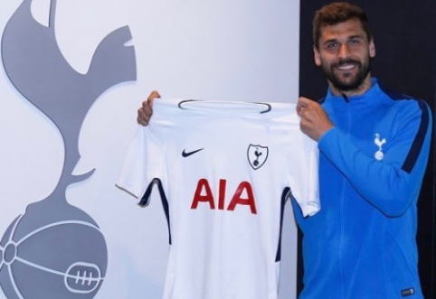 Oficialu: "Tottenham" sustiprino F. Llorente