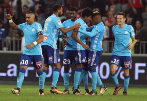 "Saint-Etienne" pralaimėjo, "Lyon" sužaidė lygiosiomis, o "Marseille" palaužė "Nice" (VIDEO)