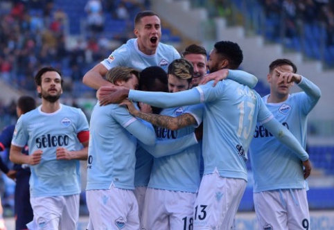 "Lazio" ir "Napoli" iškovojo pergales, Milano klubai pralaimėjo  (VIDEO)