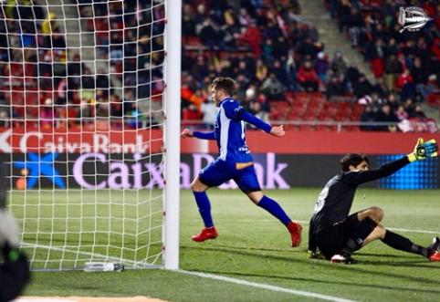 "Alaves" vedama vieno futbolininko pasiekė dramatišką pergalę prieš "Girona" (VIDEO)