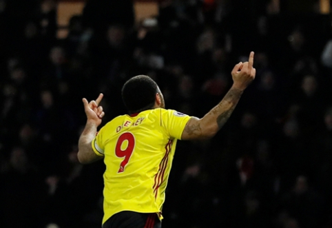 T. Deeney gresia diskvalifikacija už nepadorų gestą "Chelsea" sirgaliams (VIDEO, FOTO)