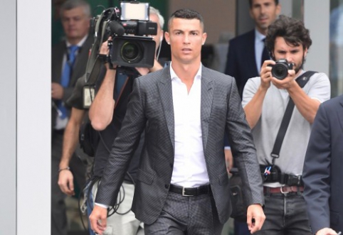 "Juventus" oficialiai pristatytas C. Ronaldo: mes kausimės dėl visų trofėjų