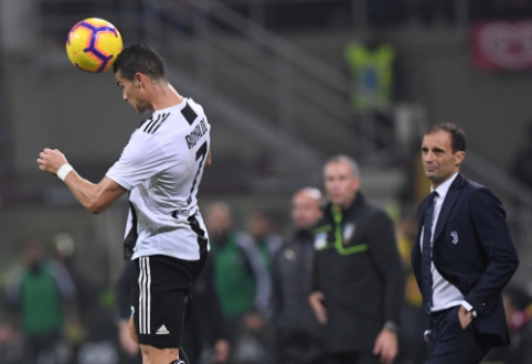 M. Allegri: "Ronaldo yra motyvuotas laimėti "Auksinį kamuolį" būdamas "Juvės" žaidėju"