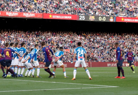 Puikus L. Messi atvedė "Barcą" į pergalę miesto derbyje, "Atletico" sutriuškino "Alaves"