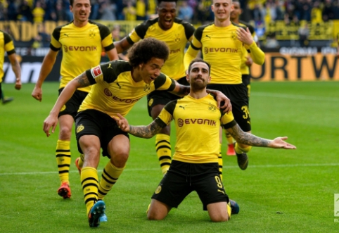 "Bundesliga": BVB pasinaudojo "Bayern" kluptelėjimu