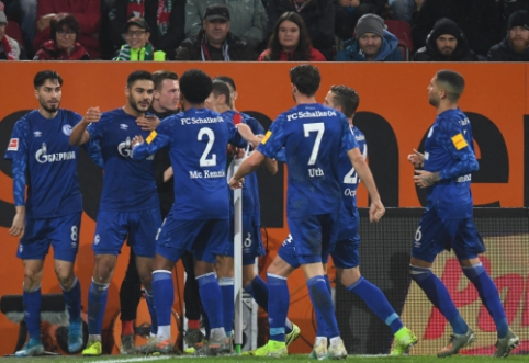 "Schalke" penkių įvarčių dramoje įveikė "Augsburg" ekipą