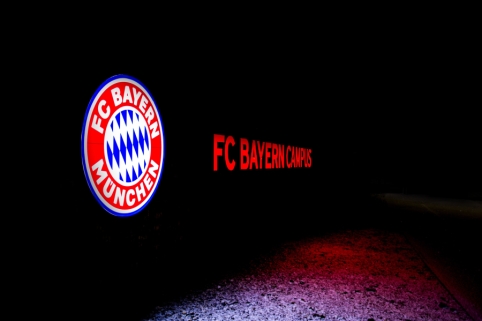 „Bayern“ sirgaliai gedi mirusios klubo legendos