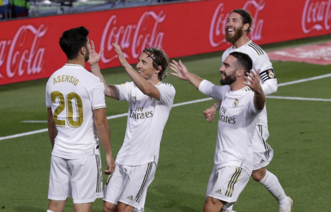 „Real“ pergalės prieš „Valencia“ fone – įspūdingas K. Benzema įvartis ir M. Asensio sugrįžimas