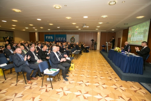LFF tęsia privalomus Sąžiningo žaidimo mokymus futbolininkams