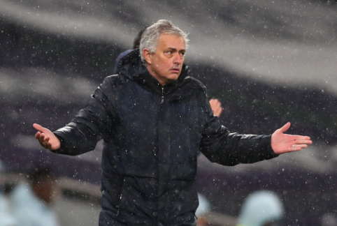 „Tottenham“ nusižiūrėjo J. Mourinho įpėdinį