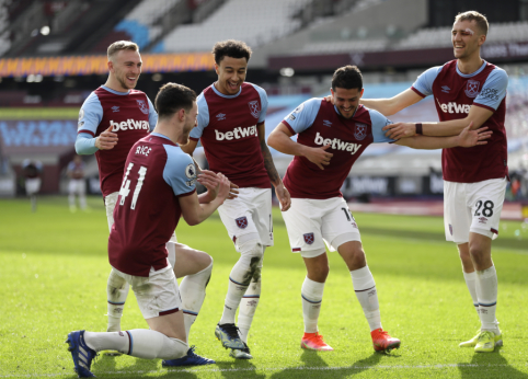 „West Ham“ palaužė „Tottenham“ 