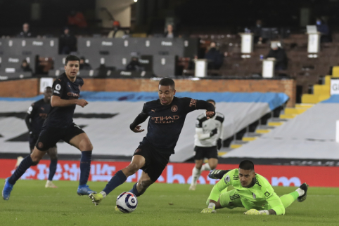 Antrojo kėlinio pradžioje subyrėjusi „Fulham“ ekipa neatsilaikė prieš „Man City“