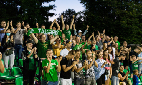 Žiūrovai grįžta į A lygos stadionus