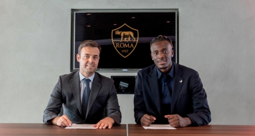 Oficialu: T. Abrahamas persikelė į „AS Roma“