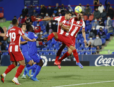 „Atletico“ palaužė mažumoje likusią „Getafe“ ekipą