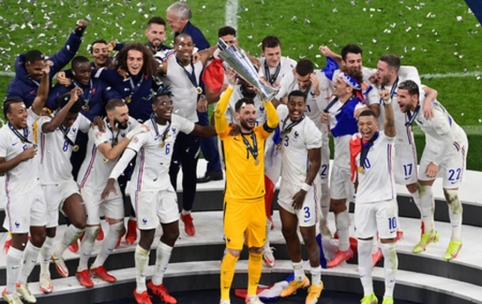 The French team, champions of the UEFA League, return to the game